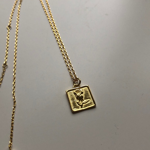 Necklace - Picture 2 of 3